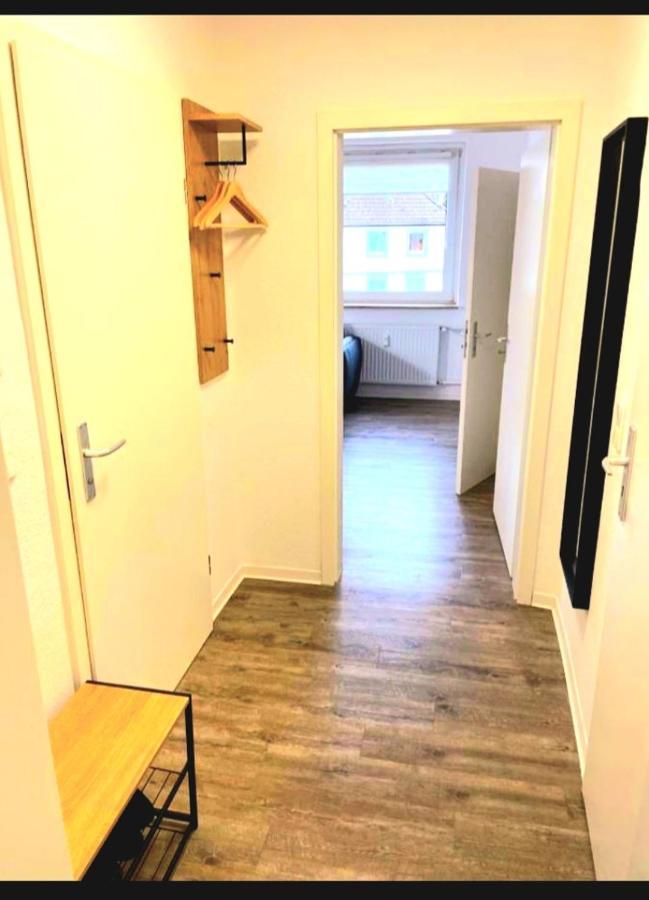 City Apartment Duisburg 2#Netflix &Wlan &Kingsize Bett & Kaffee Maschine & Central & 500M Innenhafen & 2 Min U Bahn Exterior photo