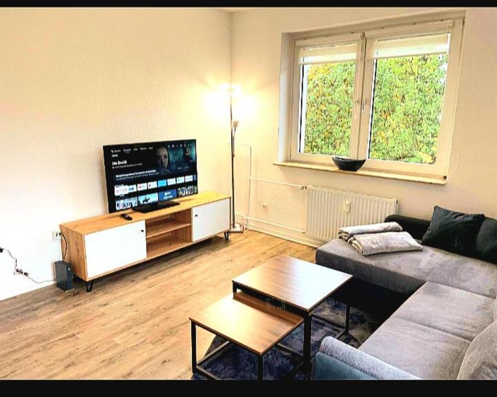 City Apartment Duisburg 2#Netflix &Wlan &Kingsize Bett & Kaffee Maschine & Central & 500M Innenhafen & 2 Min U Bahn Exterior photo
