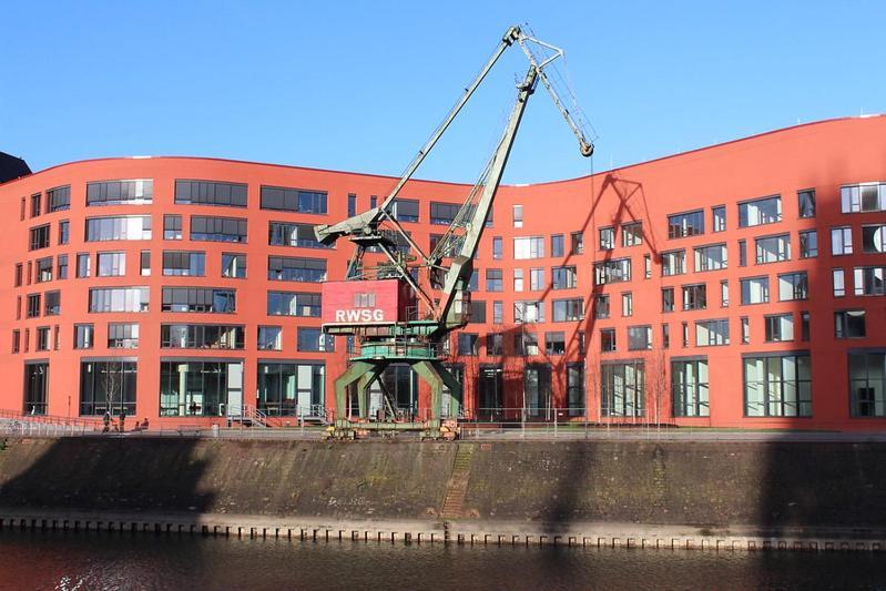 City Apartment Duisburg 2#Netflix &Wlan &Kingsize Bett & Kaffee Maschine & Central & 500M Innenhafen & 2 Min U Bahn Exterior photo